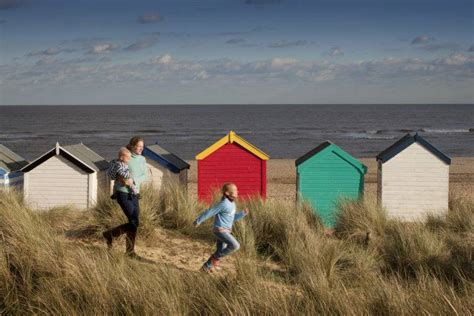 Top 10 family beaches in Norfolk, Suffolk, Essex, East of England ...