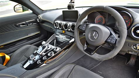 Mercedes Benz AMG GT 2017 R Interior Car Photos - Overdrive