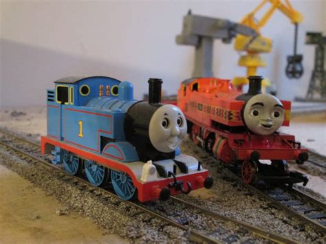 Thomas and Nia by ThomasFormersWars101 on DeviantArt