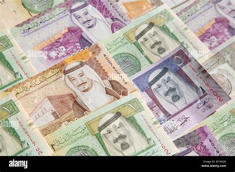 Collection of Saudi Arabia Riyal banknotes Stock Photo - Alamy