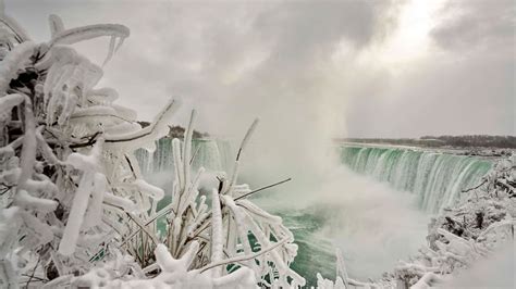 Car Plunges Over Niagara Falls After Crash Kills Its Driver