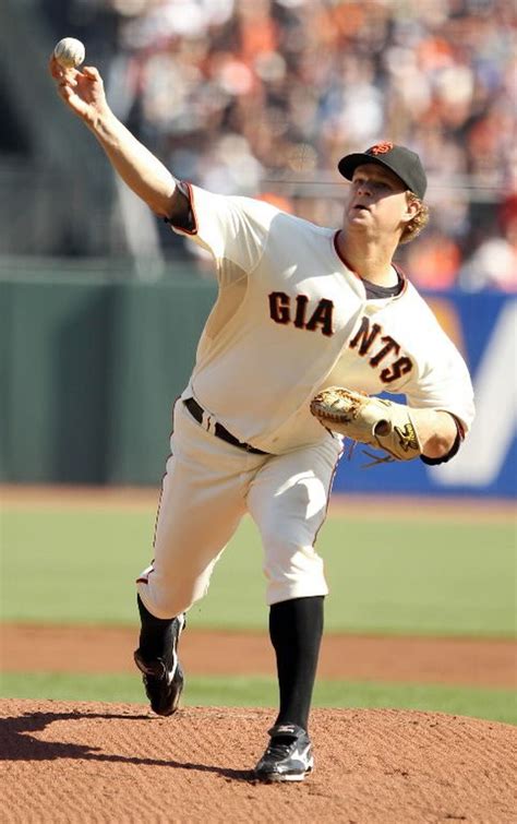 Matt Cain outduels Cole Hamels as Giants take 2-1 NLCS lead over Phillies - al.com