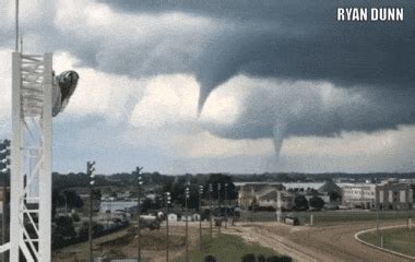 Iowa city tornadoes today: Severe weather strikes Marshalltown, Pella, Bondurant -- latest ...