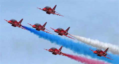 Red Arrows to fly over Kent as part of the Battle of Britain Airshow at ...