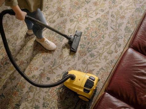 Can you vacuum Baking Soda from Your Carpet? - Tidying Mama