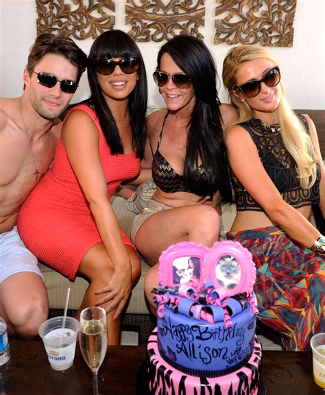 Paris Hilton - 2013 Mandalay Bay Beach Club in Vegas -10 | GotCeleb