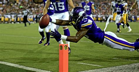 Watch: Vikings WR Stefon Diggs makes one-handed TD catch