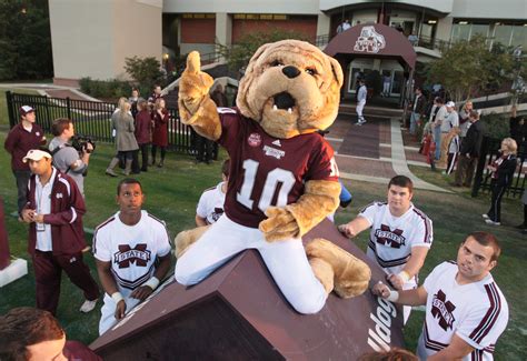 Bully is the costumed mascot of the Mississippi State University ...