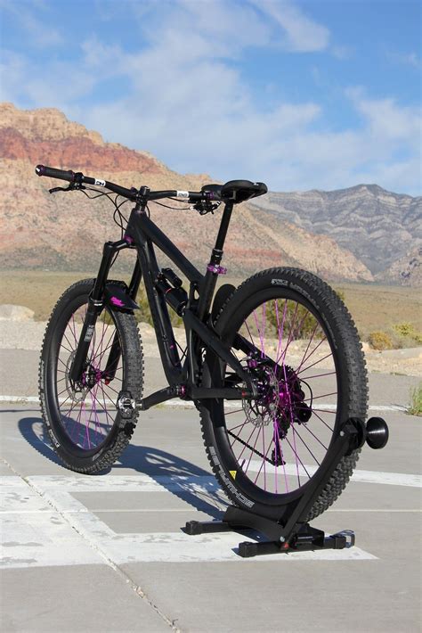 Santa Cruz Nomad - Black and Purple | Bicycle mountain bike, Black ...