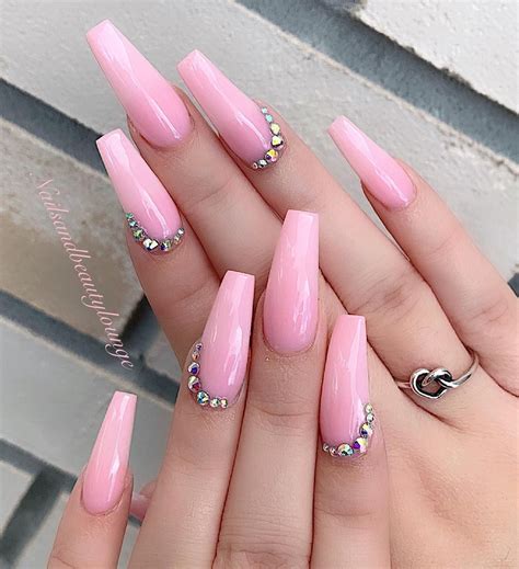 32 Super Cool Pink Nail Designs That Every Girl Will Love | Polish and Pearls | Light pink ...