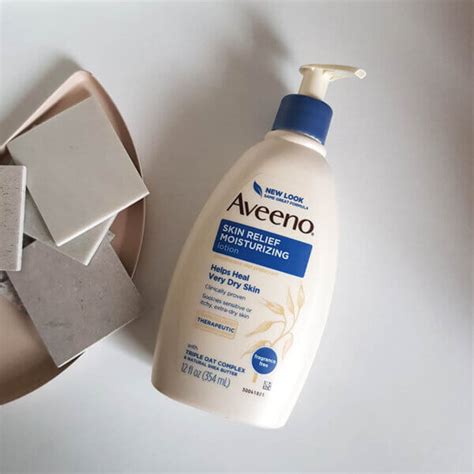 Oat Skincare: Aveeno Skin Relief Moisturizing Lotion | Lab Muffin Beauty Science