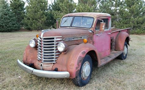 Best Looking Pickup? 1948 Diamond T Model 201 | Barn Finds