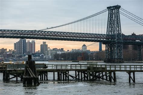 An Ode To The Williamsburg Bridge | Frugal Frolicker