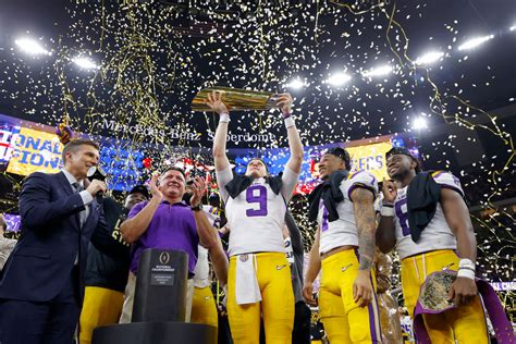 LSU Unveils First Look At Iced-Out Championship Rings For 2019 Team ...