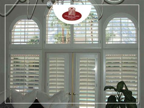 4 Factors to Consider When Choosing Window Shutter Colors