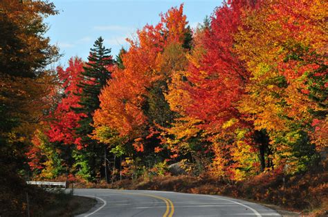 The Kancamagus Highway, New Hampshire - ROAD TRIP USA