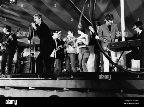 Long John Baldry, Rod Stewart, The Animals, Steam Packet, Richmond Jazz Festival, London, 1965 ...