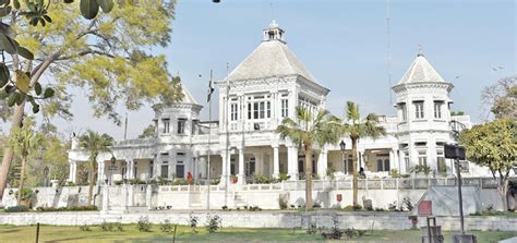 FJWU building – a remnant of the colonial era - Newspaper - DAWN.COM