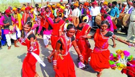 List of 14 Traditional Folk Dances of Bihar with Photos