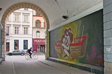 An artful ride through Copenhagen - the street art series | Donkey Republic