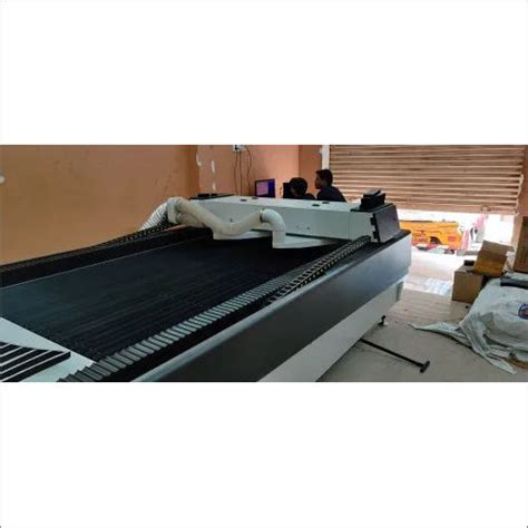 Single Phase Acrylic Sheet Laser Cutting Machine at 700000.00 INR in ...