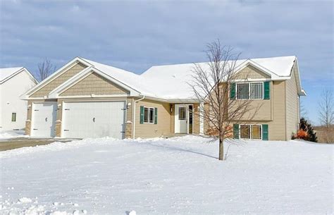 558 11th Ave NE, Melrose, MN 56352 | realtor.com®