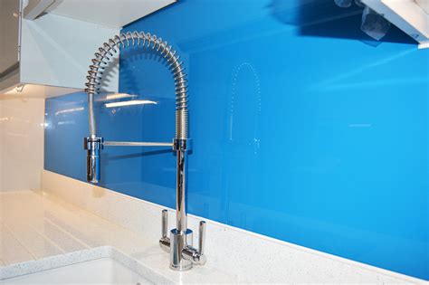 Blue Plain Colour Glass Splashback - Modern - Kitchen - Hertfordshire - by CreoGlass Design | Houzz