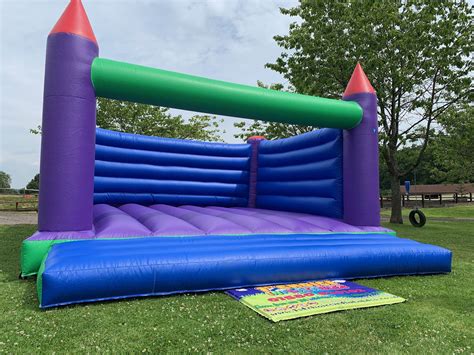 Adult Plain Bouncy Castle 18ft x 18ft - Bouncy Castle Hire in Kent ...