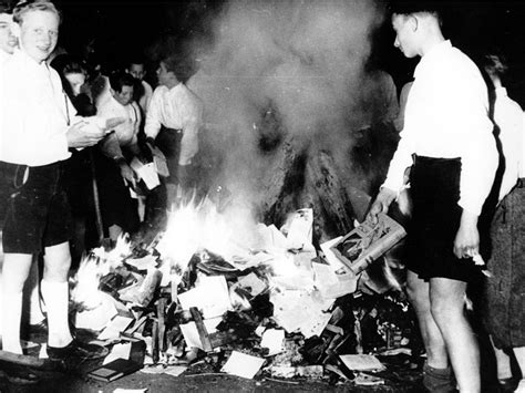 Helge Scherlund's eLearning News: A Brief History of Book Burning, From ...