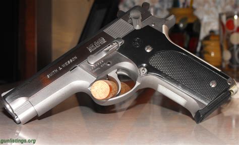 Gunlistings.org - Pistols S&W 659