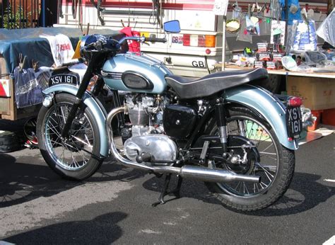 Triumph Tiger 100 | 1954 500cc Tiger 100 motorcycle on displ… | Flickr