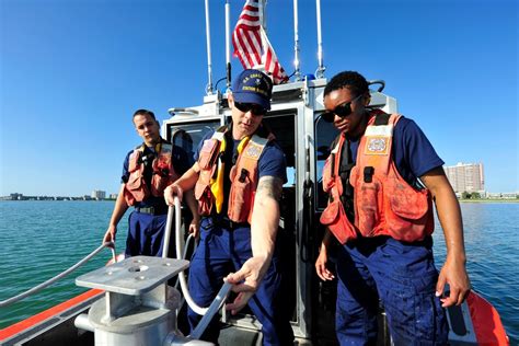 DVIDS - Images - Coast Guard two-boat training [Image 6 of 7]