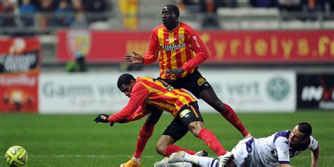 Football: Lens relégué en Ligue 2