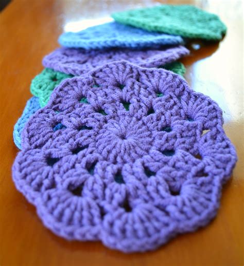 Easy Crochet Coaster Pattern - Craft and Crochet