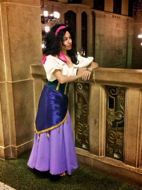 Esmeralda_BY_MomoKurumi02 | Disney cosplay, Esmeralda cosplay, Cosplay