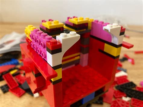 Slideshow: We Build the LEGO Marvel Carnage Head