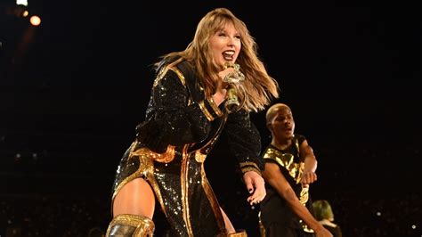 Taylor Swift - end game # live reputation tour - YouTube