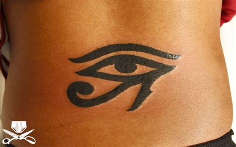 30 besten Egyptian Eye Tattoos For Women Bilder auf Pinterest | Ägyptische augen tattoos, Ankh ...