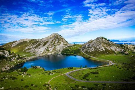 Lagos de Covadonga - Your COMPLETE Travel Guide (+free map)