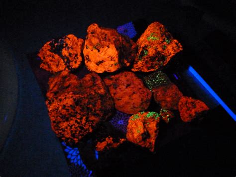 Calcite and Willemite under UV light | Calcite and Willemite… | Flickr