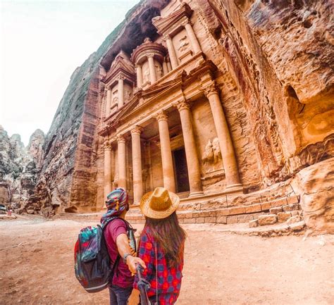 EVERYTHING YOU NEED TO KNOW BEFORE VISITING PETRA IN JORDAN - Couple Of ...