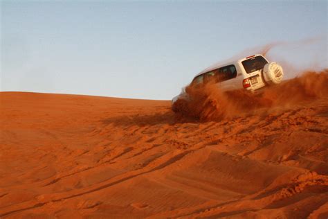 Dubai Desert Safari: Dune Bashing Dubai