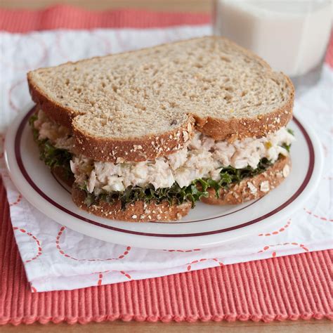 tuna fish sandwich near me - Romana Jaramillo