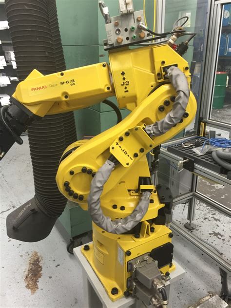 2006 Fanuc M-6IB 6S (6-Axis Industrial Robot) | Two Spade Machinery News Feed