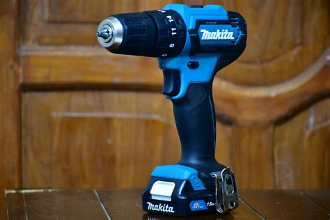 Five Reasons Why You Should Choose Cordless Power Tools With Batteries ...