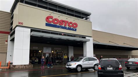 Costco earnings boosted by gold bars and silver coins