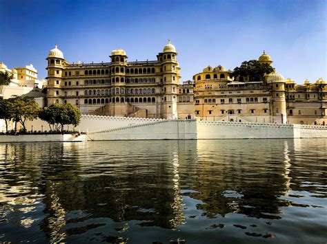 City Palace Udaipur | City palace udaipur, Udaipur, City