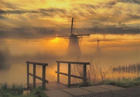 Kinderdijk sunrise | Kinderdijk, Holland windmills, Travel around the world