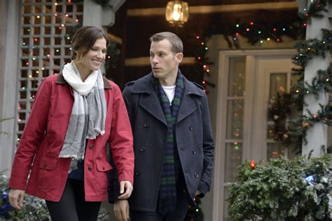 Photos | Finding Christmas | Hallmark Movies and Mysteries