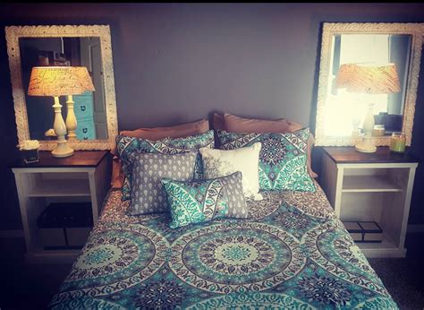 A Teal and Purple Bedspread | Teal bedroom, Purple bedspread, Home